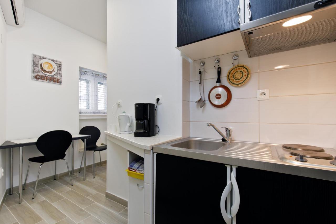 Apartments Stella Spalato Bagian luar foto