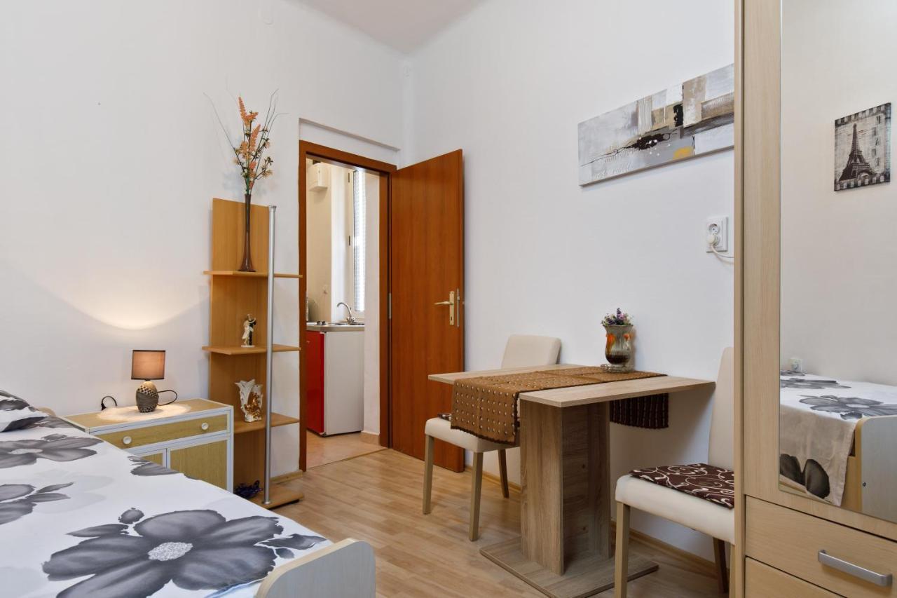 Apartments Stella Spalato Bagian luar foto
